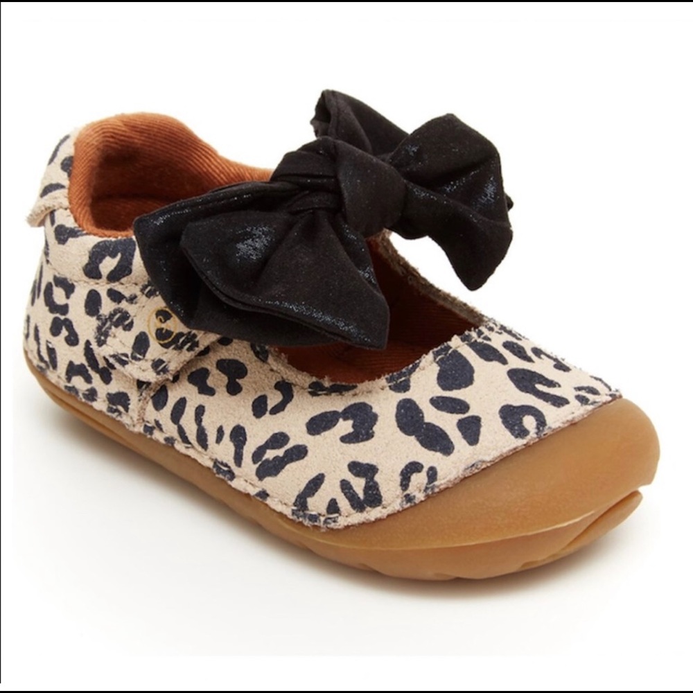 Stride Rite size 4.5M leopard with black bow Mary Janes